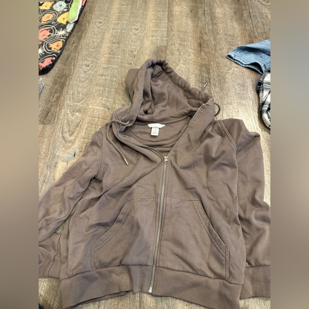 H&M zip up